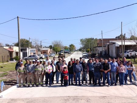 Villordo inauguró 450 metros de pavimento en calle Cabo Verdún